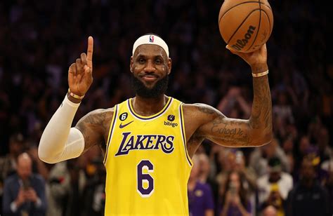 LeBron James: Basketbol Dünyasının Kralı